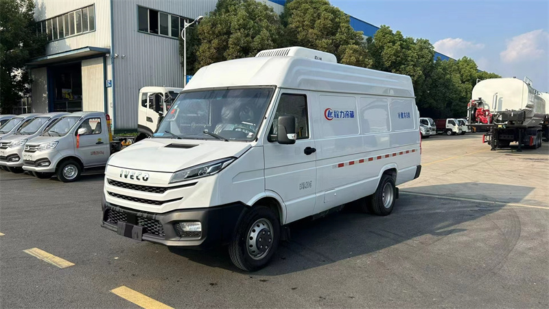 依維柯新款得意后雙輪長(zhǎng) 依維柯新款得意后雙輪長(zhǎng)