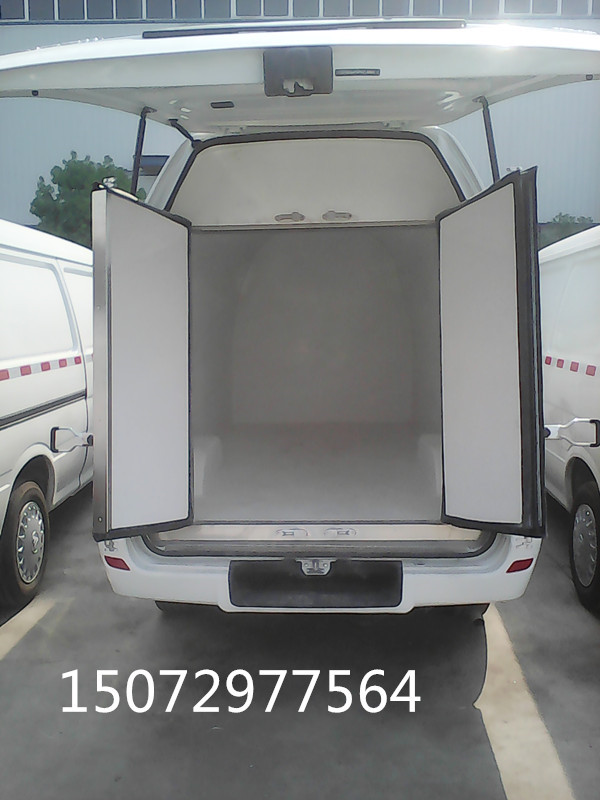 國五面包冷藏車