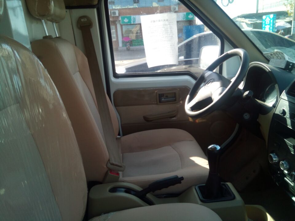 東風(fēng)國五面包冷藏車