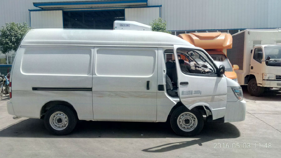國五面包冷藏車