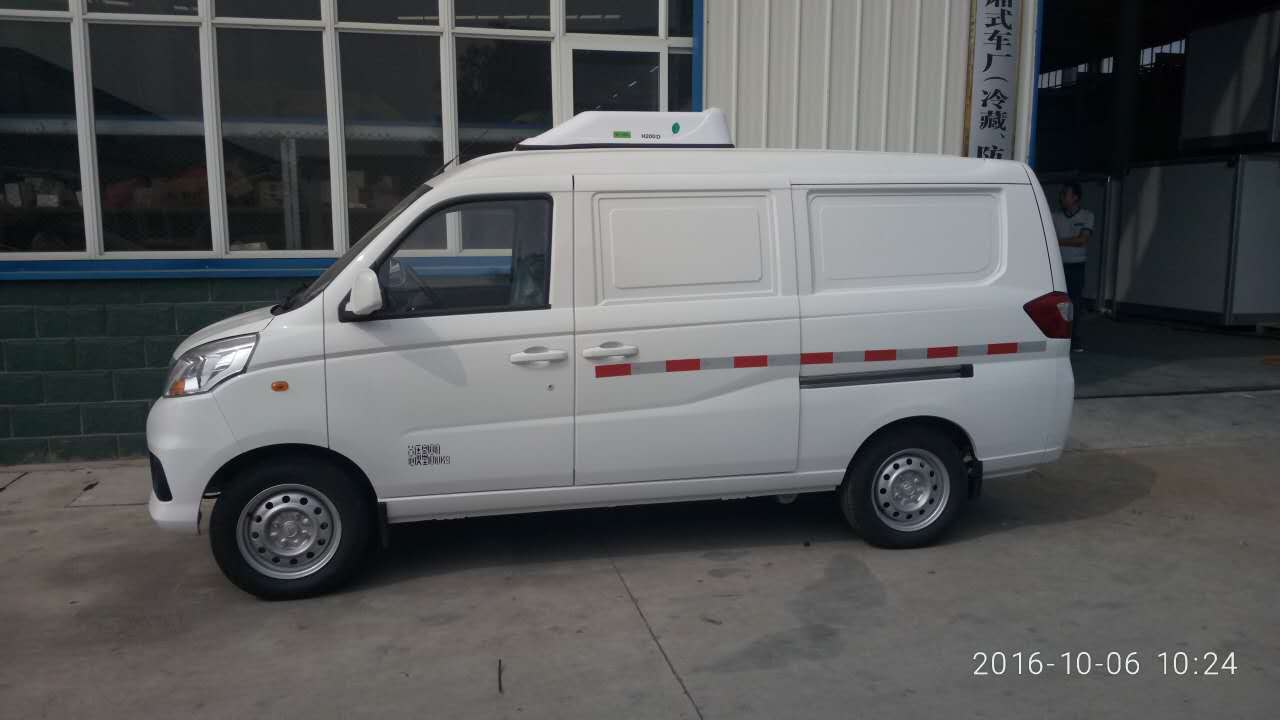 福田伽途V5國(guó)五面包冷藏車