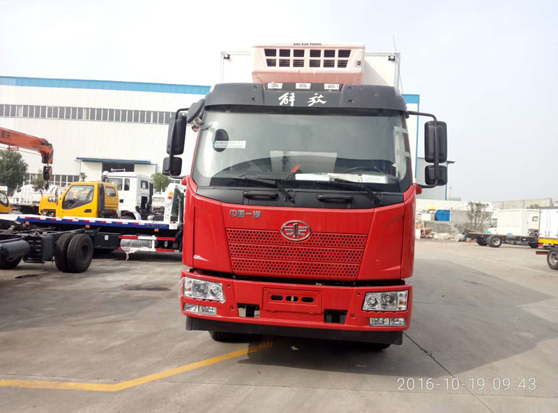 解放J6冷藏車