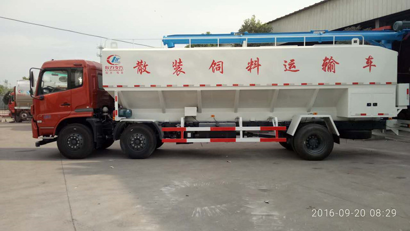 天錦30方散裝飼料運輸車