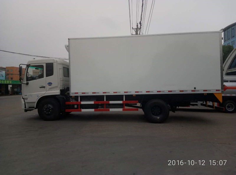 東風(fēng)天錦國五冷藏車