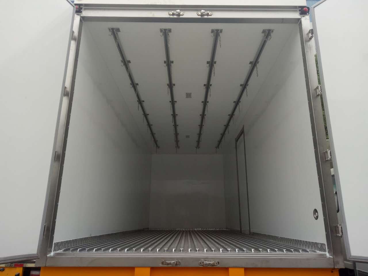 東風(fēng)天錦國五冷藏車