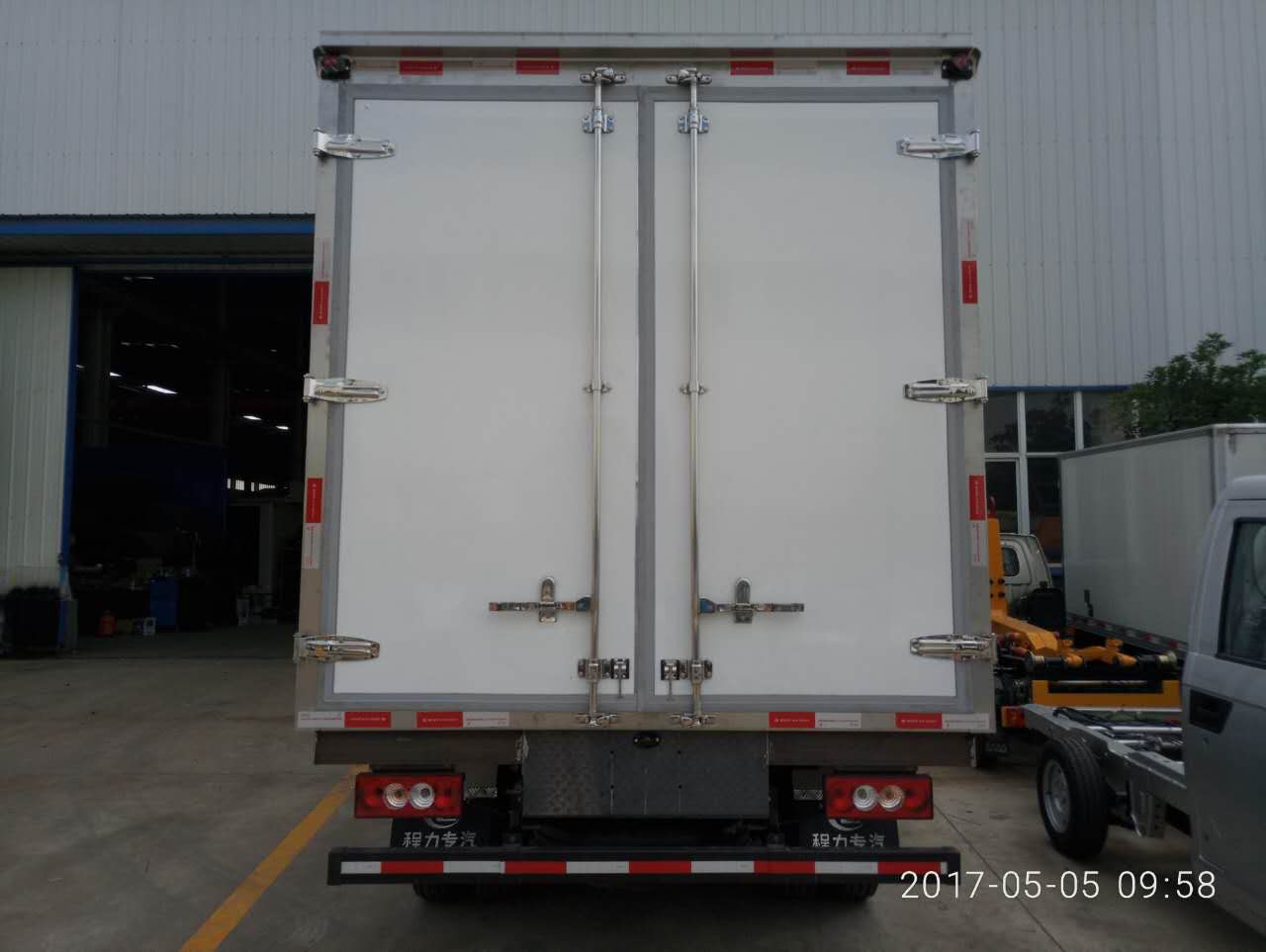 福田奧鈴CTS國五4米2冷藏車