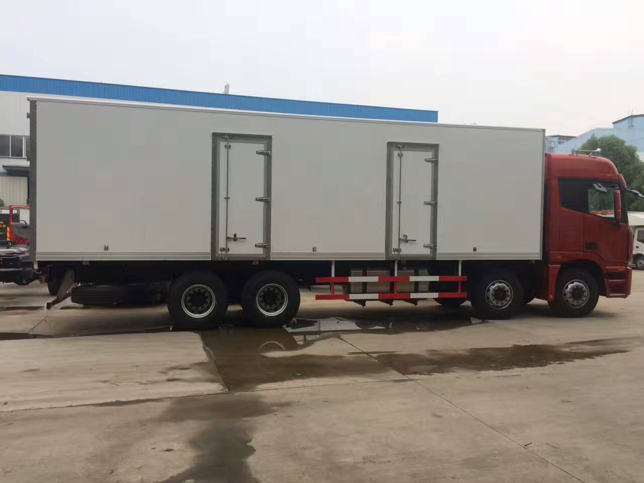 歐曼國五9米6冷藏車 (11).jpg