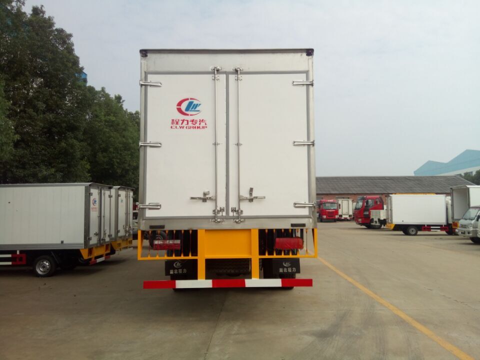 江淮格爾發(fā)國五9米6冷藏車 (3).jpg