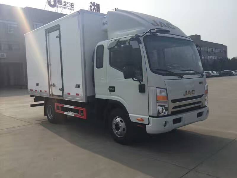 江淮帥鈴國五排半冷藏車 (1).jpg
