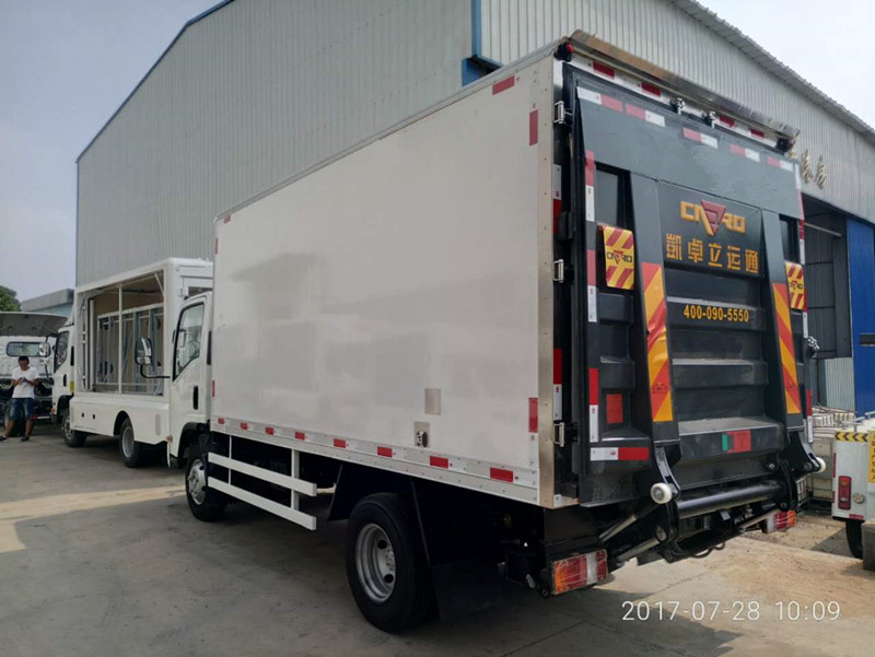 五十鈴KV600國(guó)五4米2冷藏車 (2).jpg