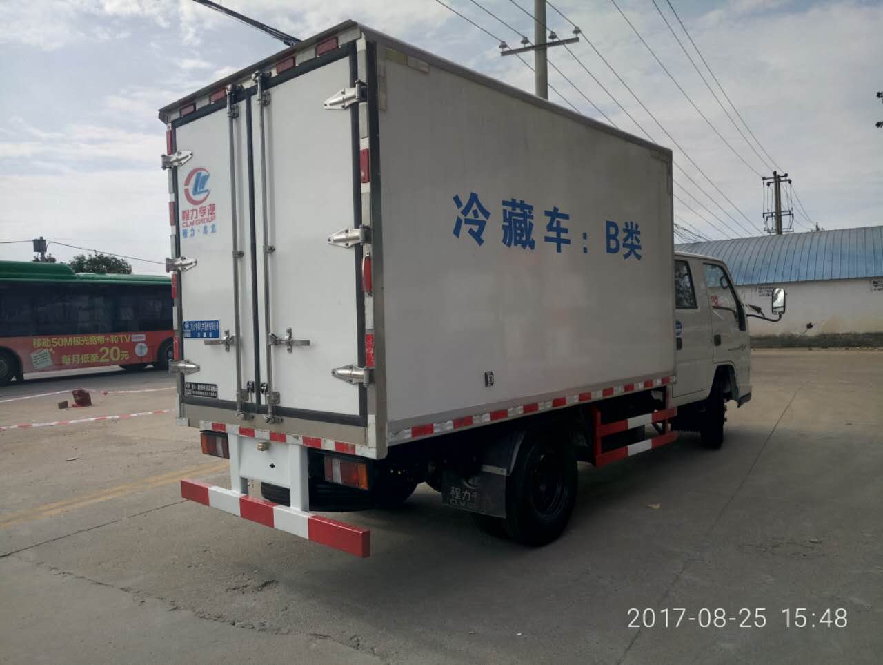 江鈴雙排冷藏車(chē) (3).jpg