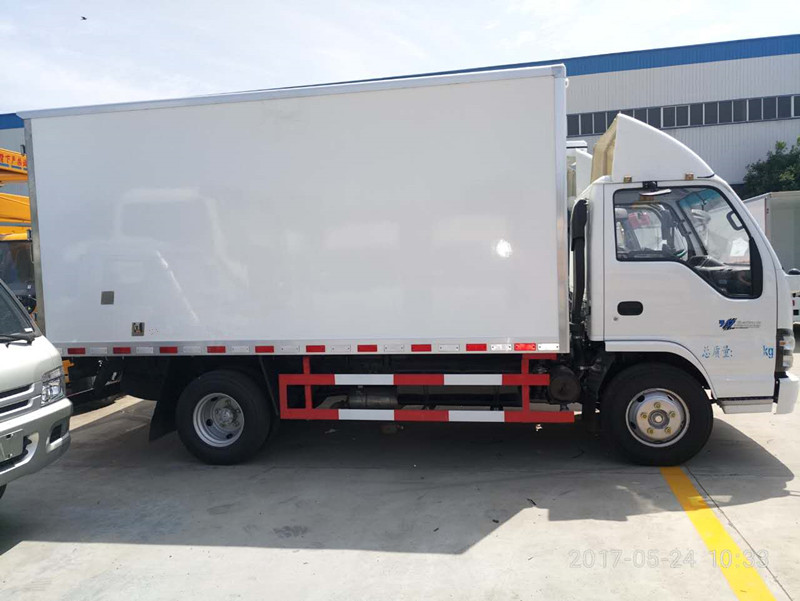 五十鈴國五4米2冷藏車