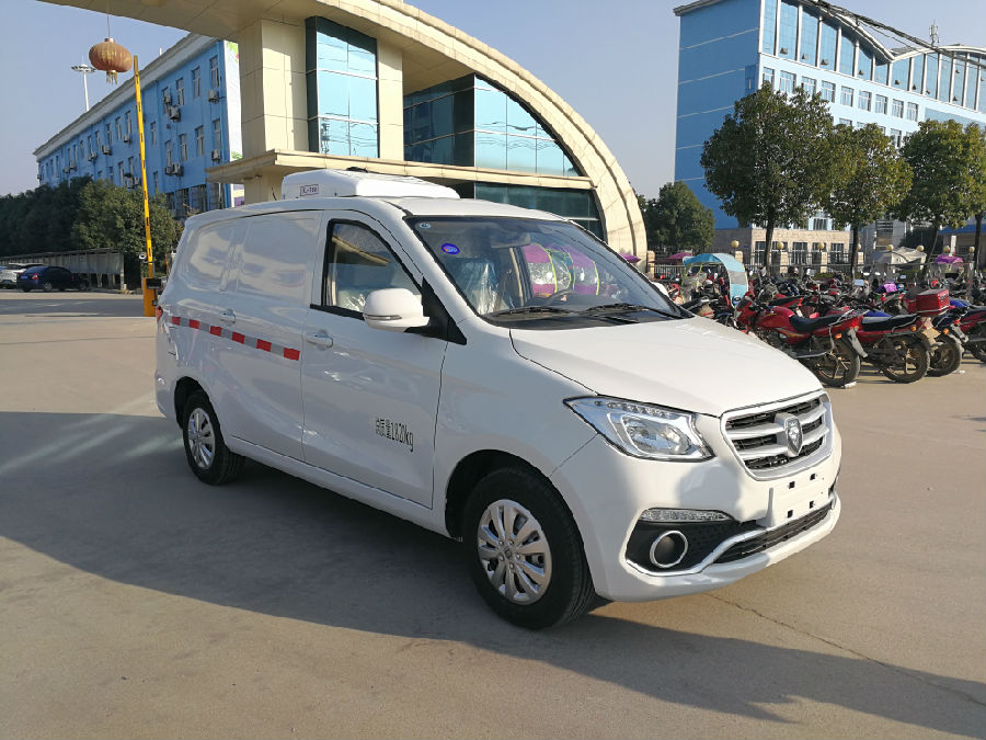 福田伽途IX5國(guó)五面包冷藏車 (2).jpg