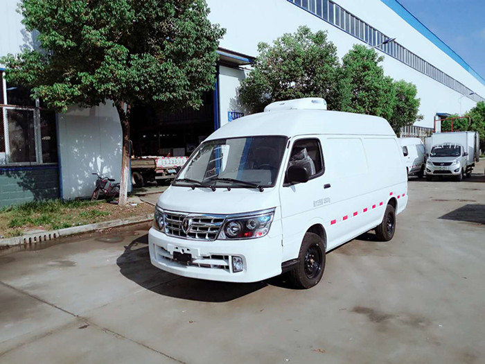 金杯國五面包冷藏車 (5).jpg