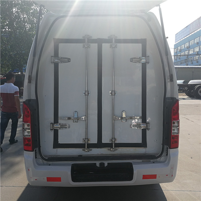 福田G7國(guó)五面包冷藏車(chē) (6).jpg