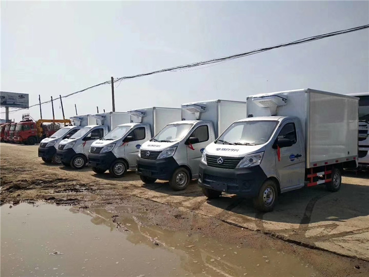 長(zhǎng)安國(guó)五冷藏車