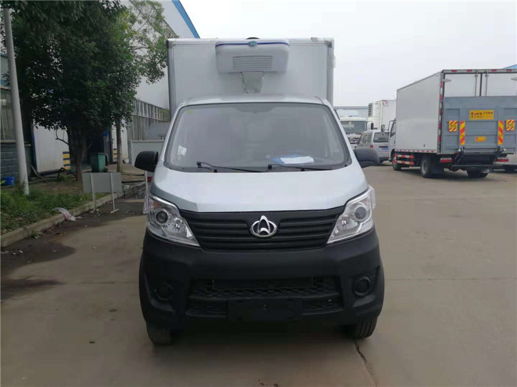 長(zhǎng)安國(guó)五2米7冷藏車 (1).jpg