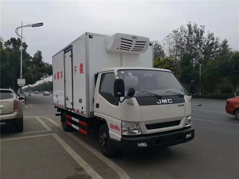 江鈴順達寬體4米2冷藏車