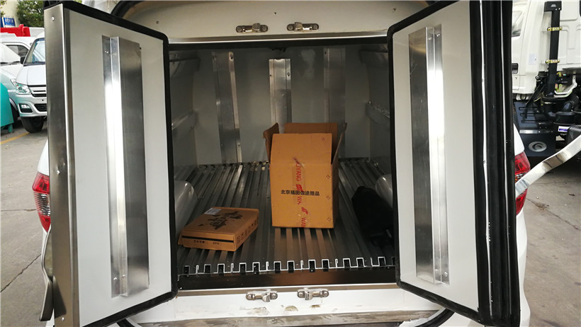 福田IX5藥品面包冷藏車