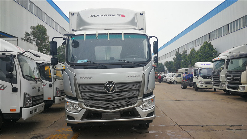 歐馬可5米9肉鈎冷藏車