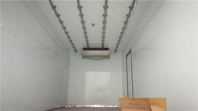 歐馬可5米9冷藏車 (9).jpg