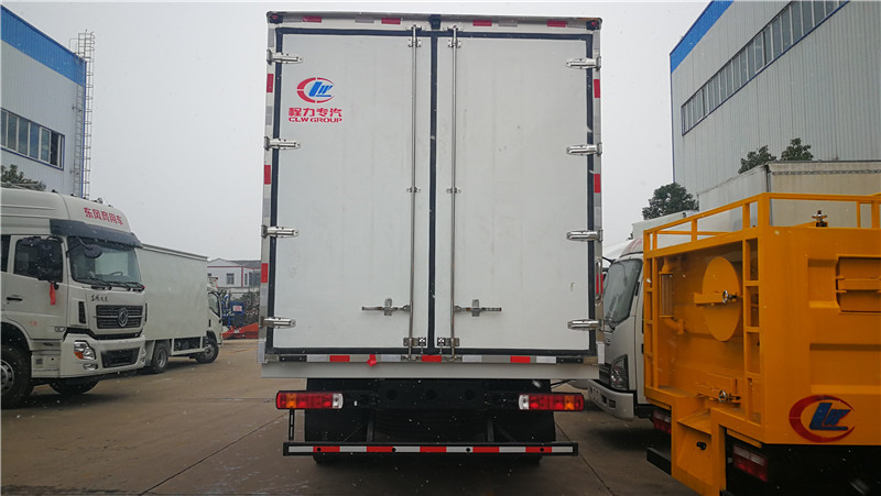 歐馬可5米9冷藏車 (7).jpg