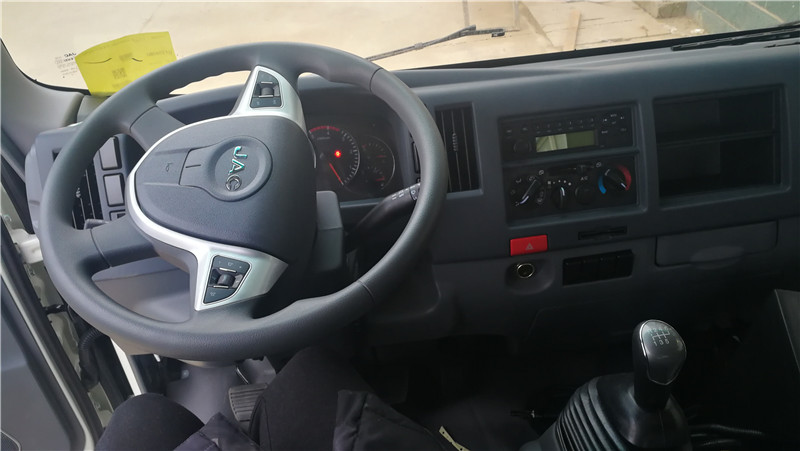 江淮帥鈴排半3米7冷藏車