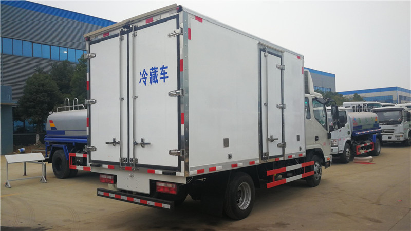 江淮帥鈴排半3米7冷藏車