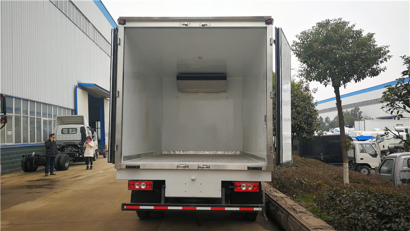 歐馬可S3排半藍(lán)牌3米7冷藏車