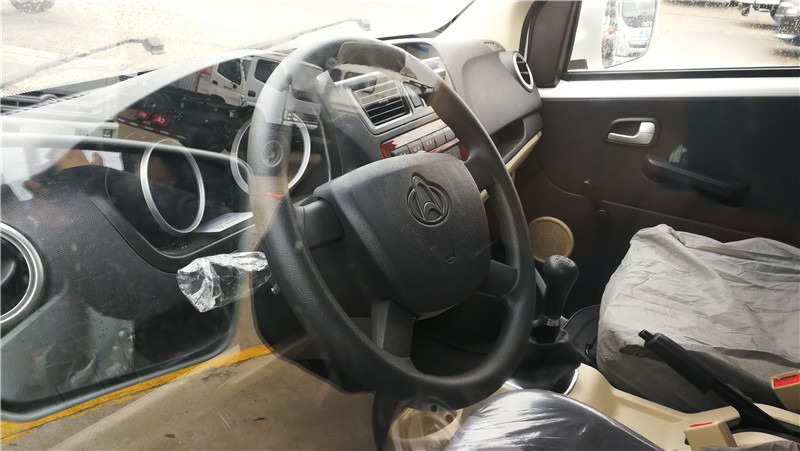 長安睿行面包冷藏車 (6).jpg