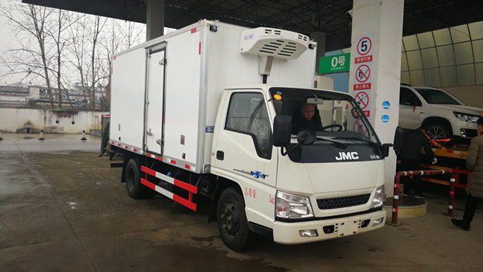江鈴4米2藥品冷藏車