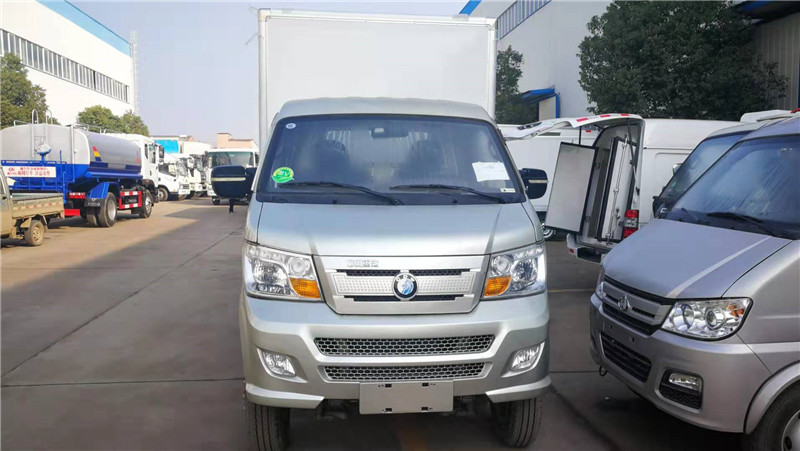 油氣兩用冷藏車