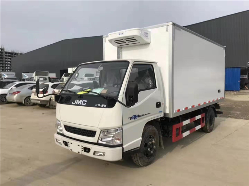 江鈴小龍蝦運(yùn)輸冷藏車 (1).jpg