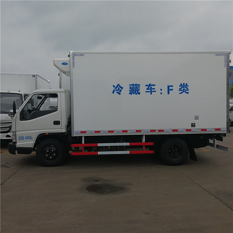 江鈴順達寬體4米2冷藏車 (6).jpg