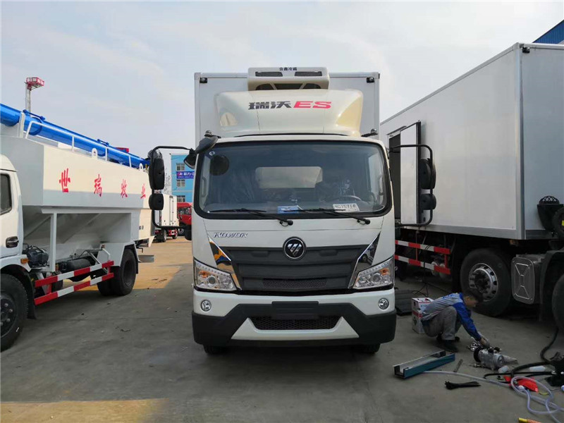 福田瑞沃藍(lán)牌4米2冷藏車