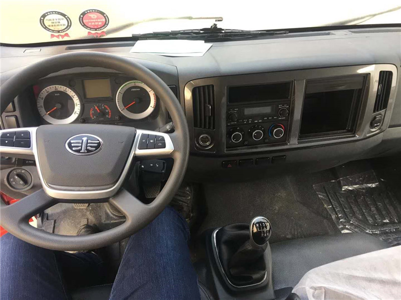 解放5米2冷藏車(chē)