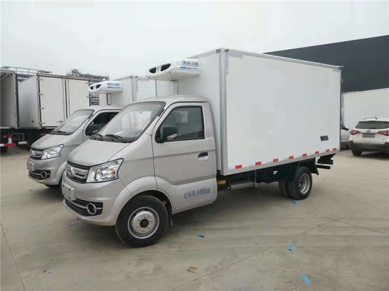 長安3米3冷藏車 (1).jpg