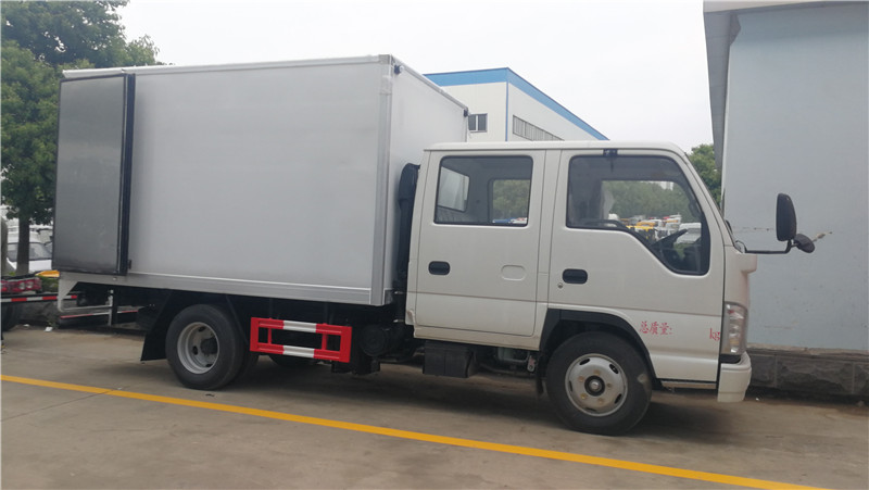 五十鈴雙排3米2冷藏車