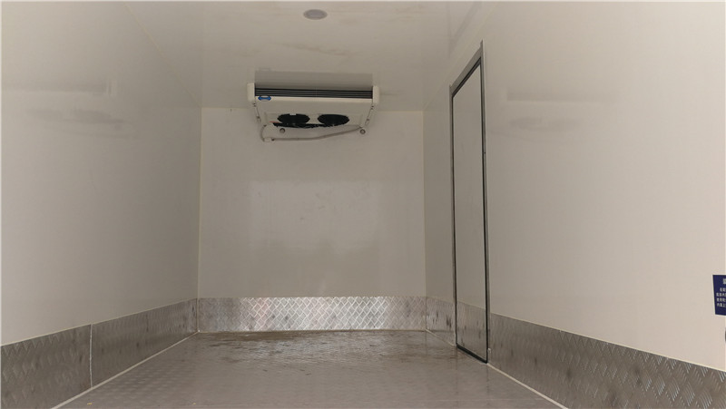 江鈴順達4米2冷藏車 (8).jpg