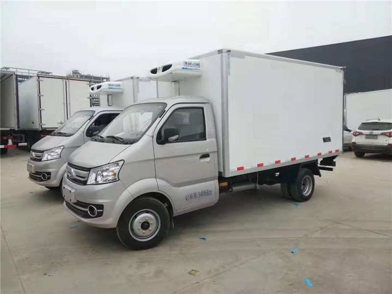 長安國六3米冷藏車 (2).jpg