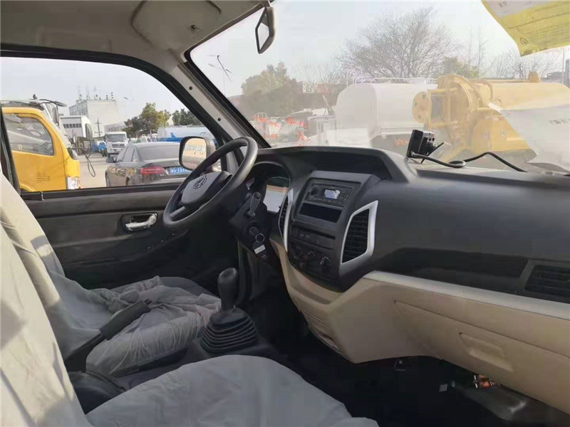 長安國六3米冷藏車 (8).jpg