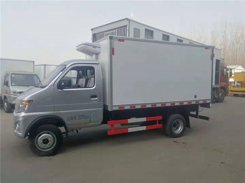 長安神騏國六3米2冷藏車 (6).jpg
