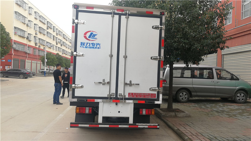 江鈴雙排國六3米2冷藏車 (5).jpg