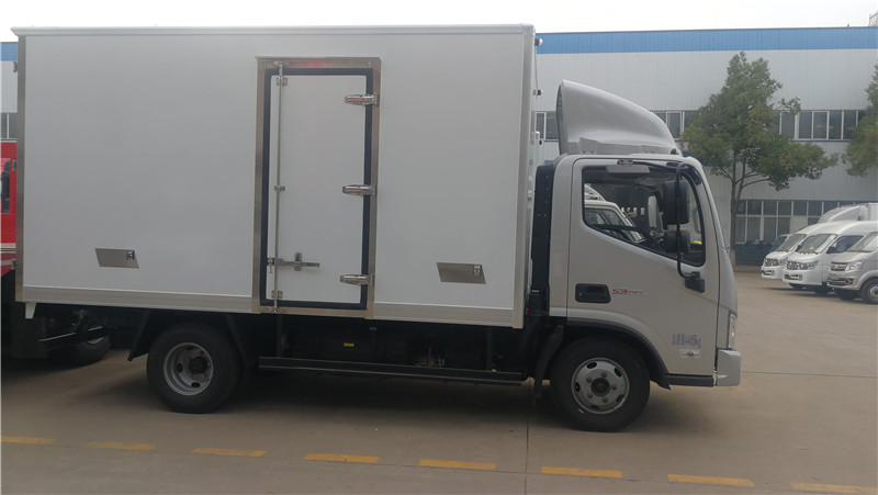 歐馬可國(guó)六4米2冷藏車(chē)
