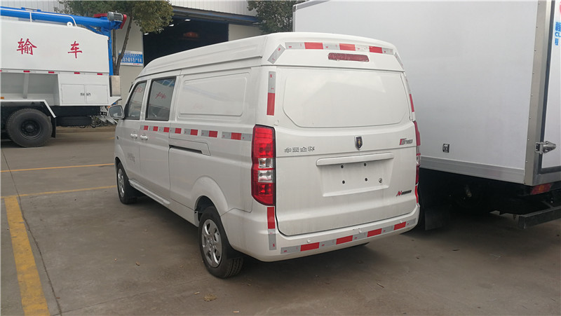 金杯X30國六面包冷藏車 (3).jpg