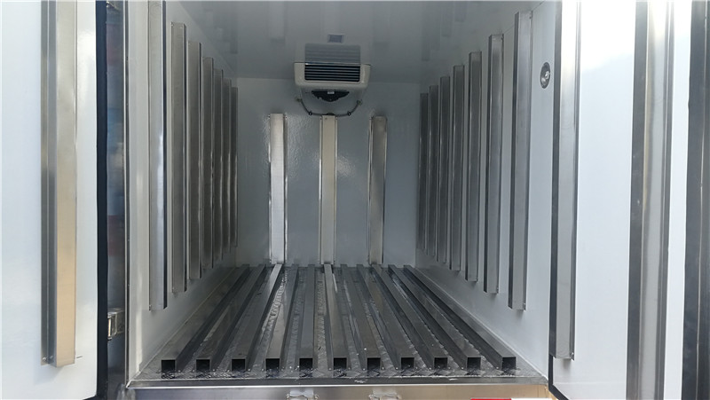 長(zhǎng)安國(guó)六2米9冷藏車 (7).jpg