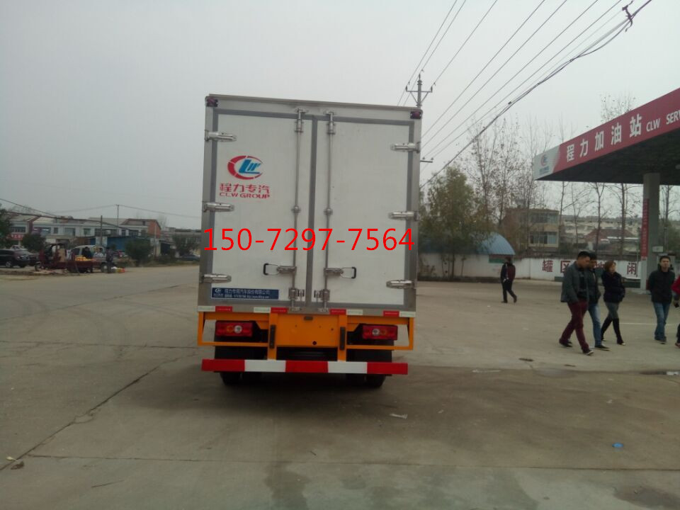 江鈴凱運(yùn)冷藏車 (5)_副本.jpg 江鈴凱運(yùn)冷藏車 (5)_副本.jpg