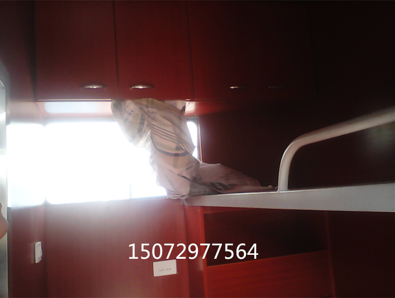 養(yǎng)蜂車3.jpg 養(yǎng)蜂車3.jpg